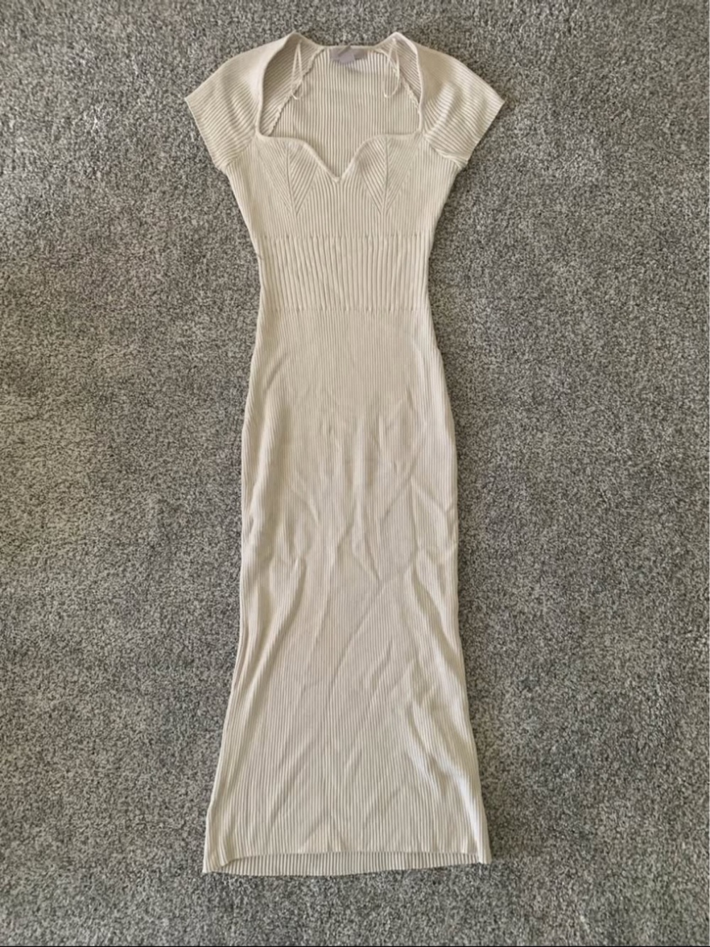 Beige Ribbed Knit Maxi Dress with Sweetheart Neckline H&M